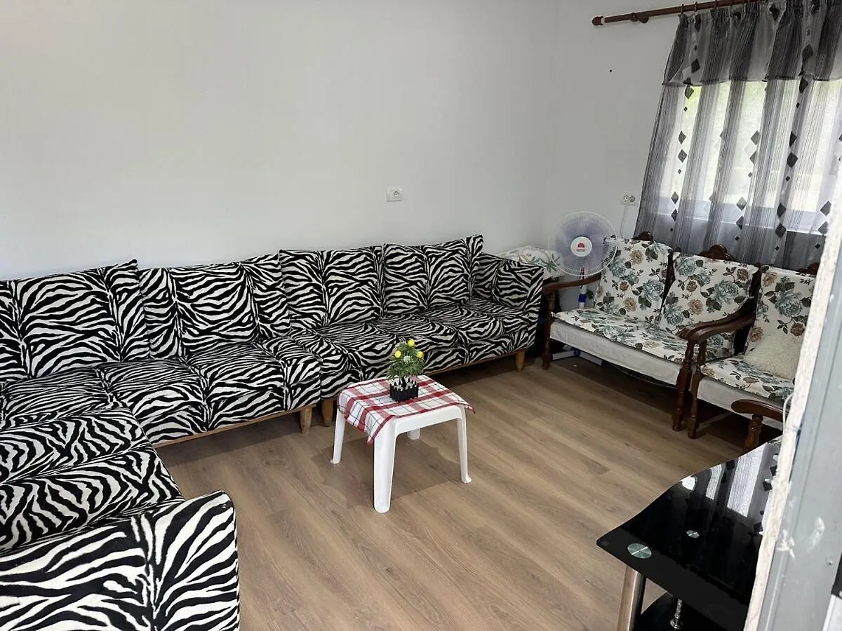 Apartment Himare Livadhe 0*,  Albanien