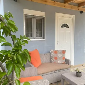 Apartment Milos, Himarë